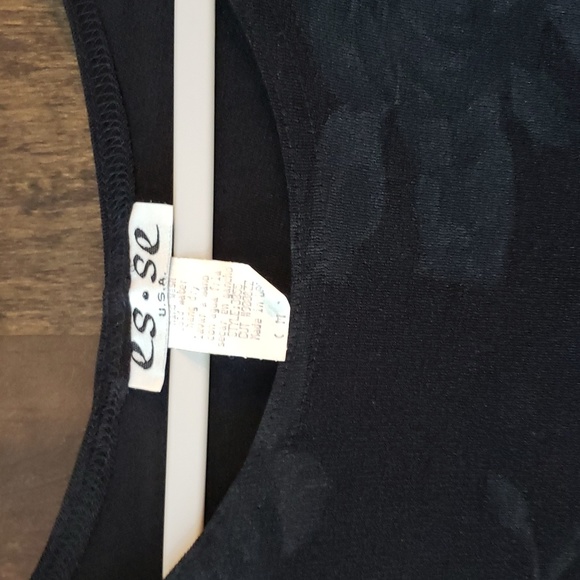 Floral Short Sleeve Flowy Fit & Flare Dress - Picture 4 of 6